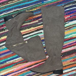 🆕 knee high faux suede boots / ladies 7